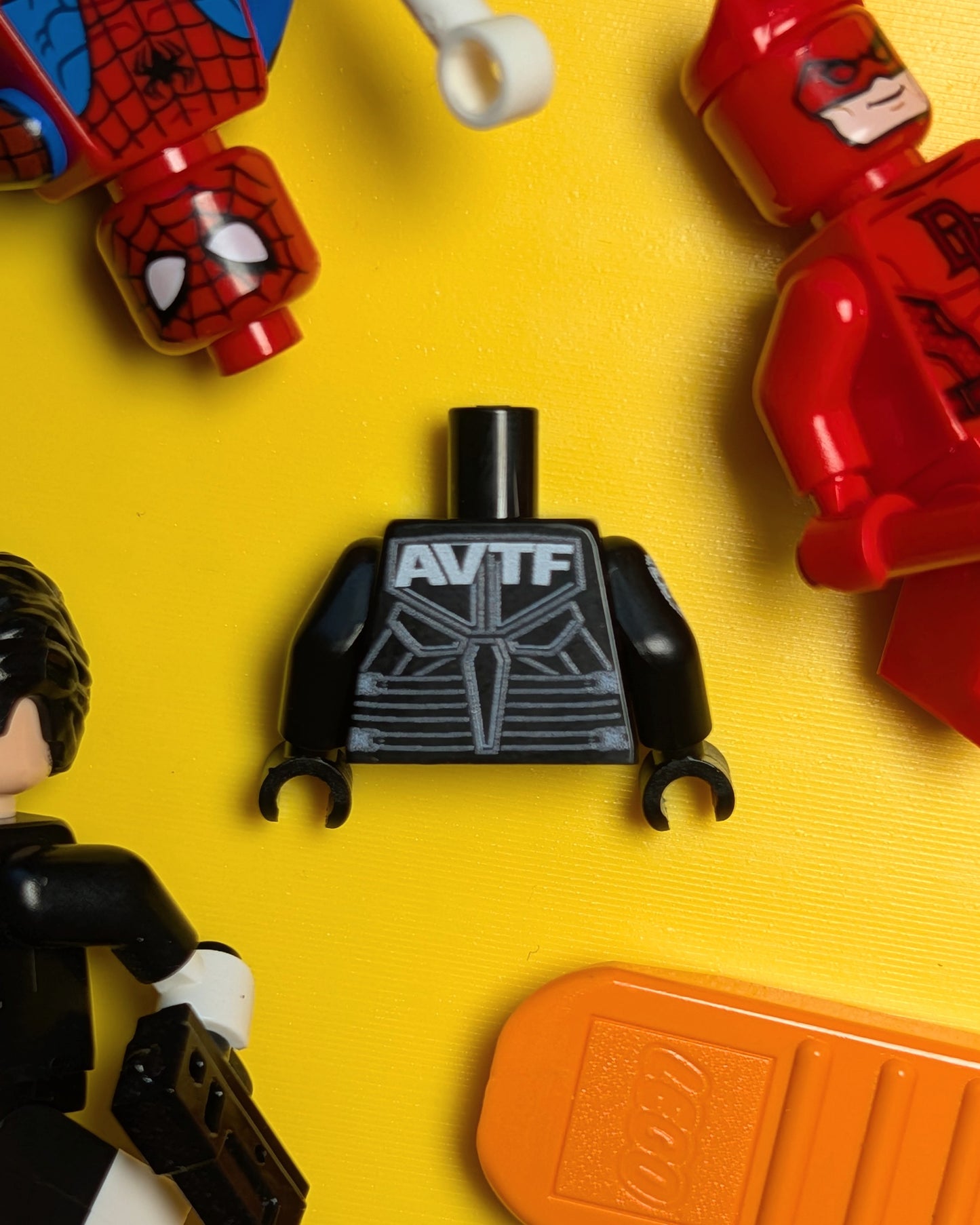 "KING'S TASK FORCE" Printed Torso